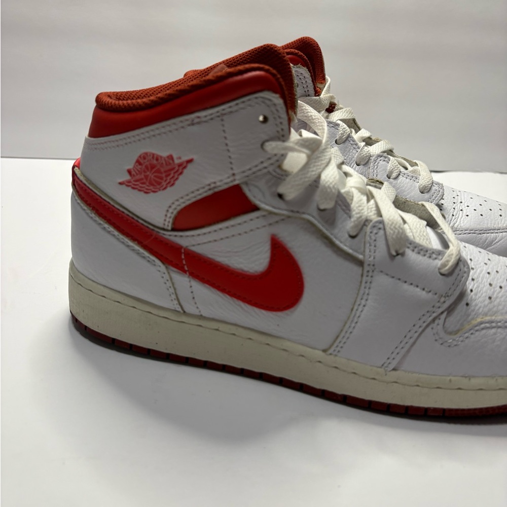 Nike Jordan 1 Mid SE White Dune Red Size 6.5 - Picture 4 of 13